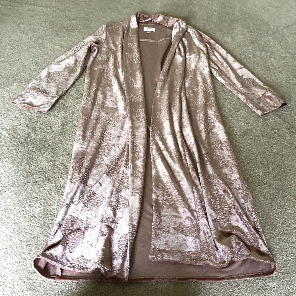 Jovonna Premier Velvet Champagne Kimono Duster Jacket
